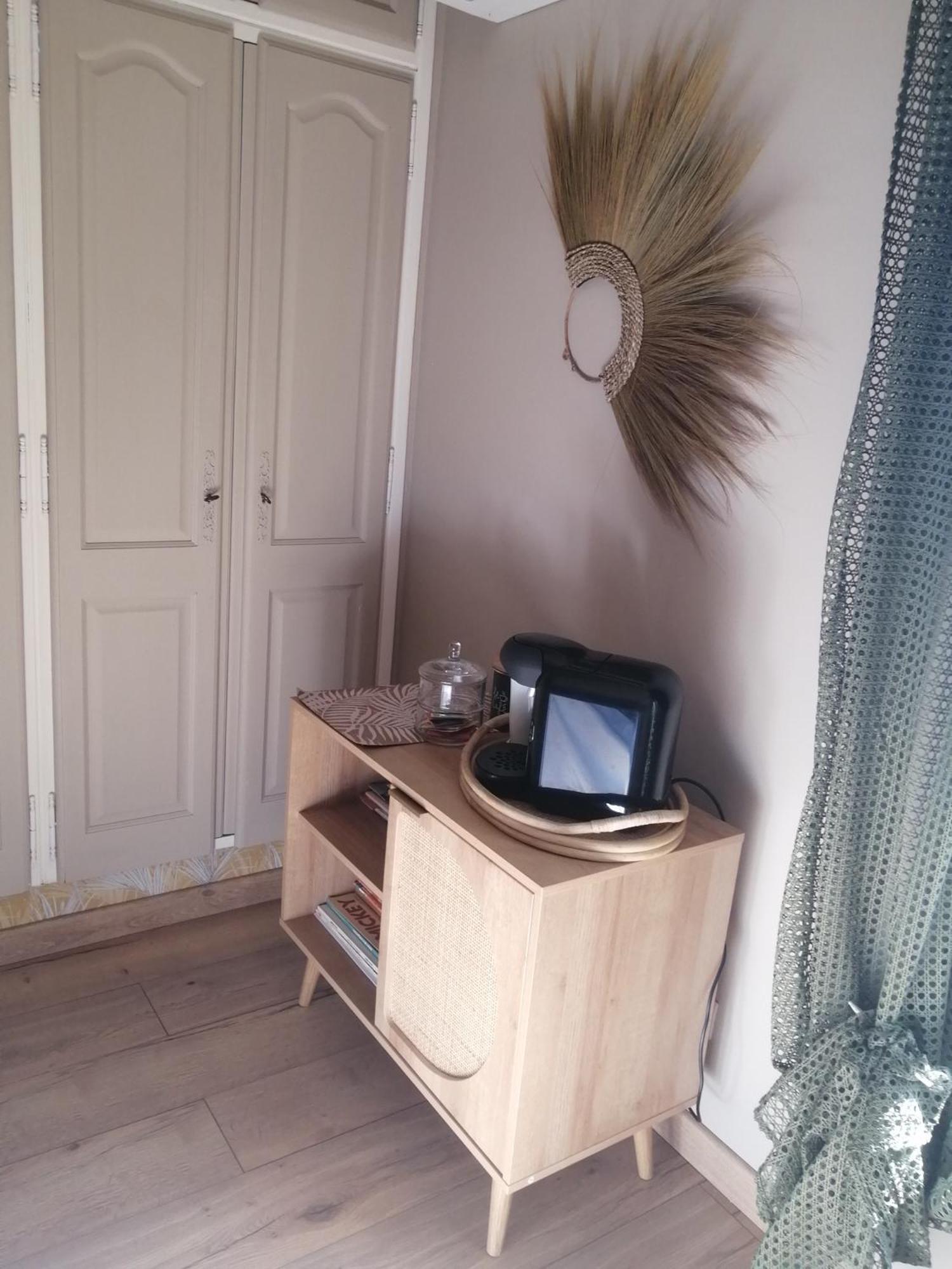Homestay Dans Les Alpilles Les Jardins De Meyrol *